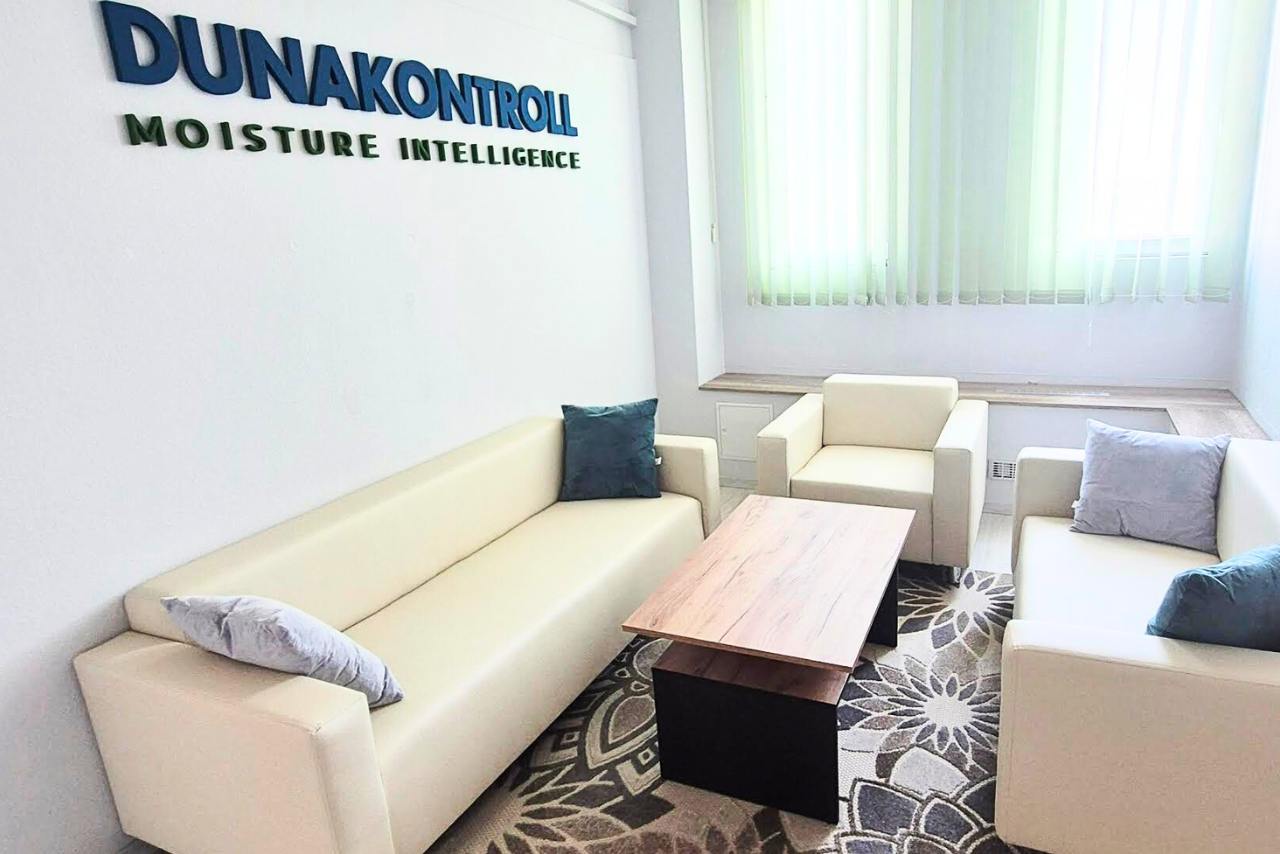 Industrial moisture measurement company office interior – Dunakontroll Kft Hungary